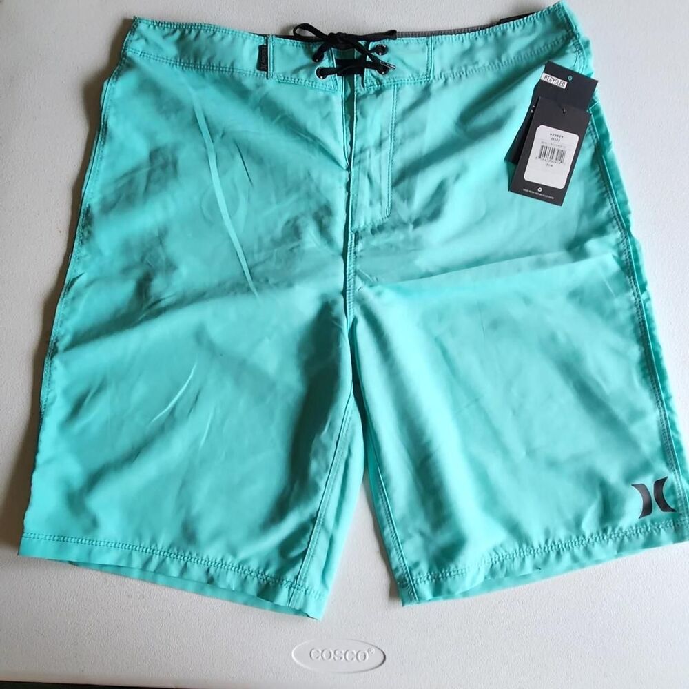 Hurley Men's Blue and Green Shorts